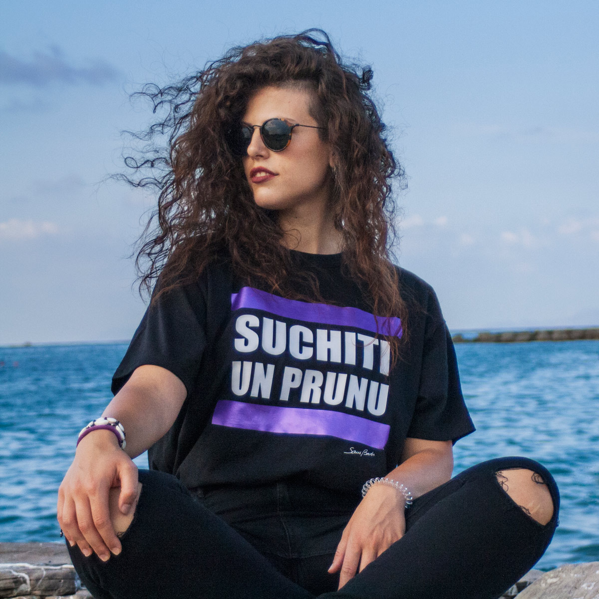suchiti un prunu detto siciliano Sam Badi Clothing