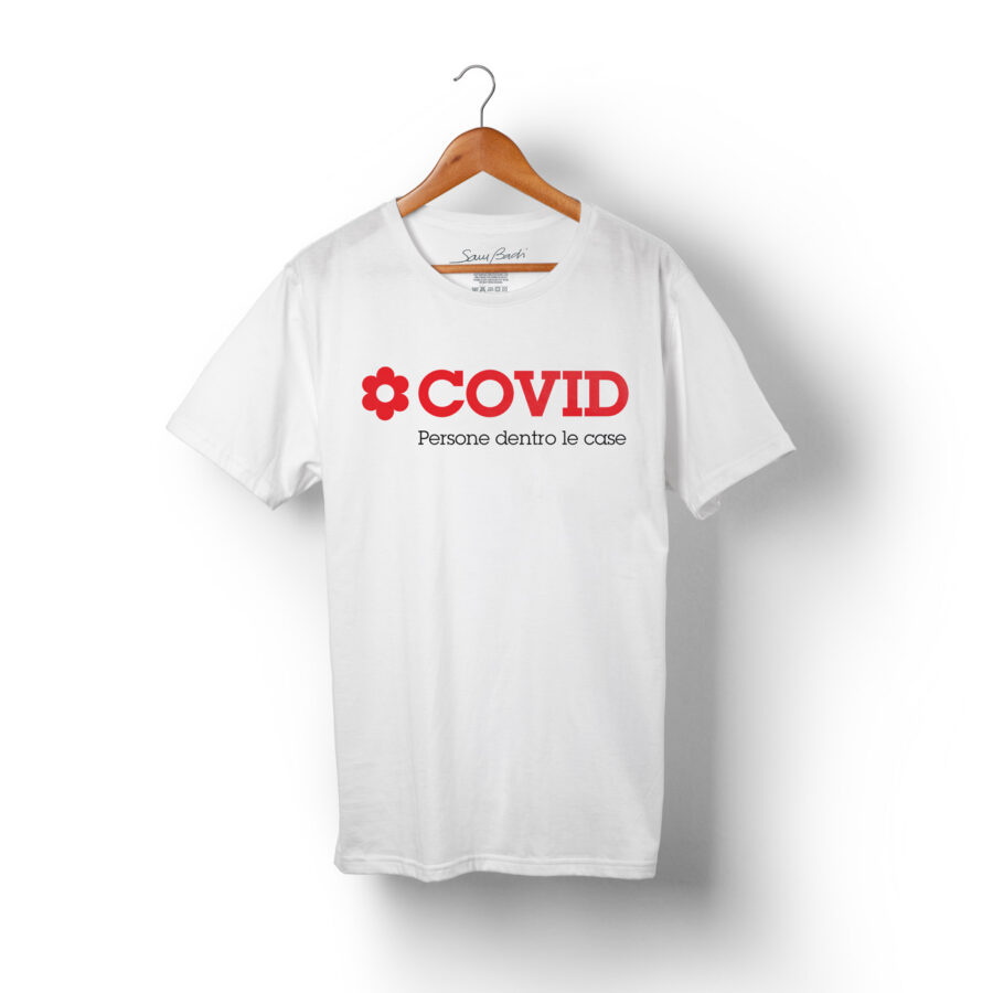 Covid - persone dentro le case logo conad Sam Badi clothing meme brands