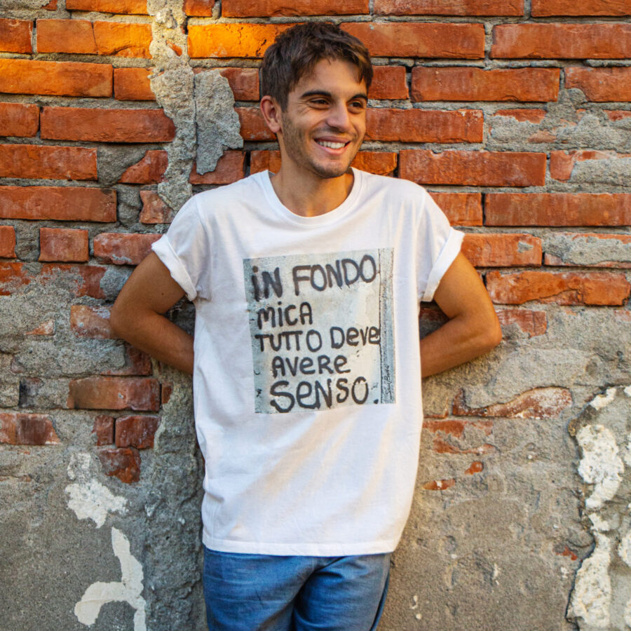 in fondo mica tutto deve avere senso meme scritte sui muri uoll wall poesia funny Ettore Gazia
